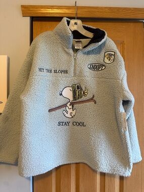 Peanuts Women's Light Blue Snoopy Sherpa Pullover